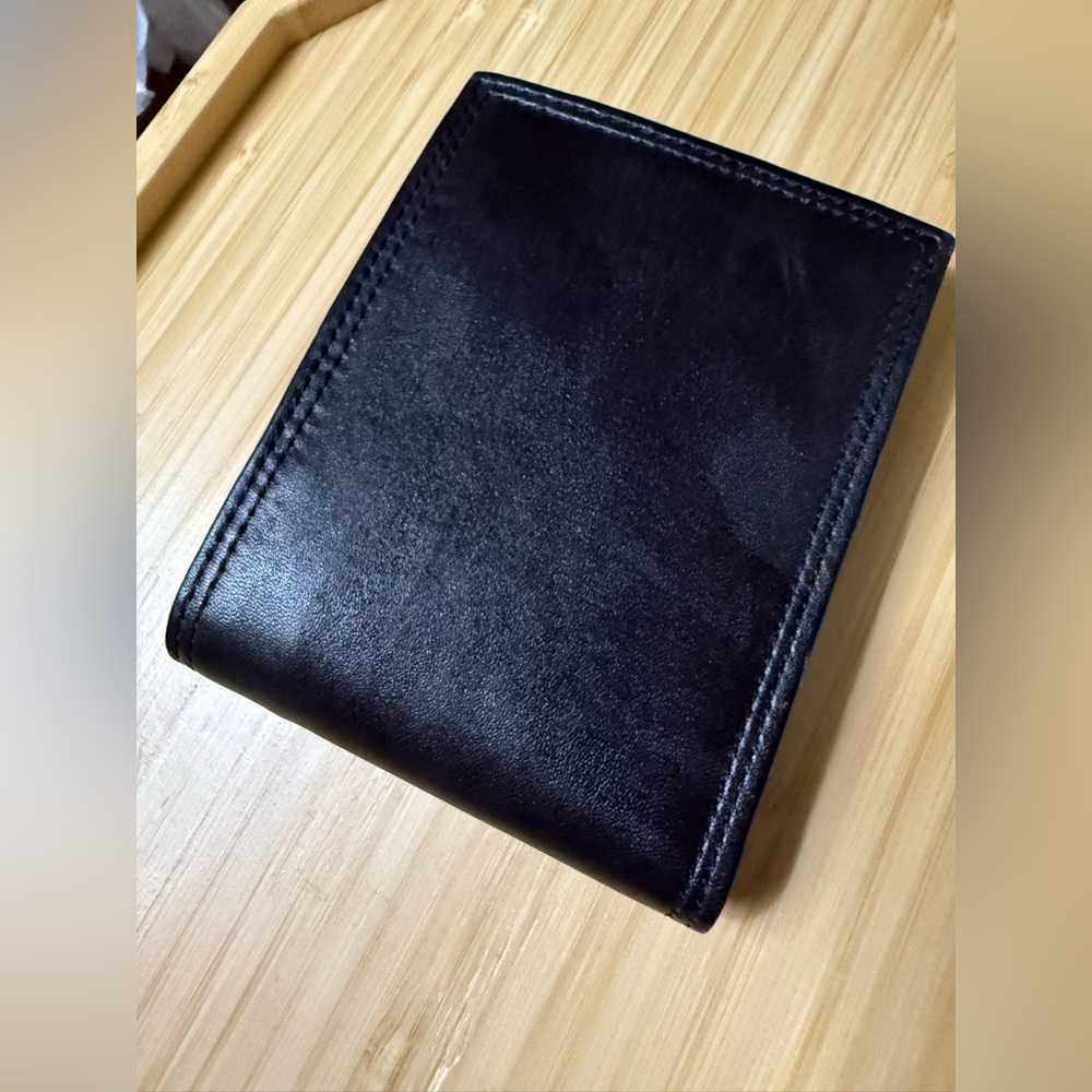 Buxton Elegant Black Leather Wallet